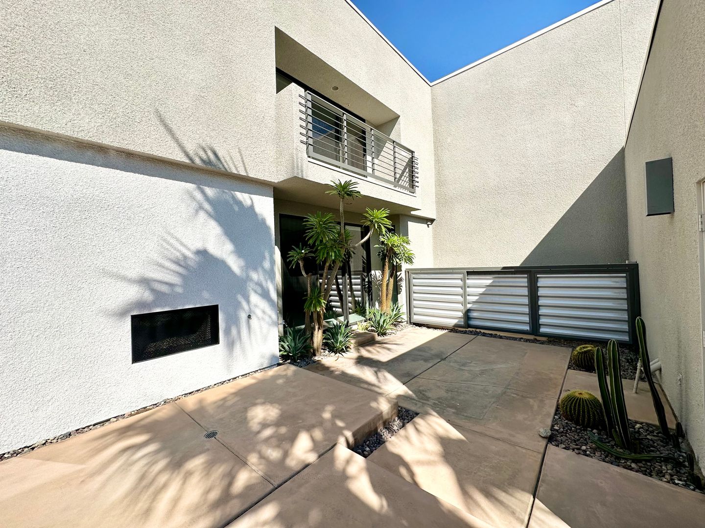 1518 E. Baristo Rd - Palm Springs - California - 3 bed, 3.5 bath rental property