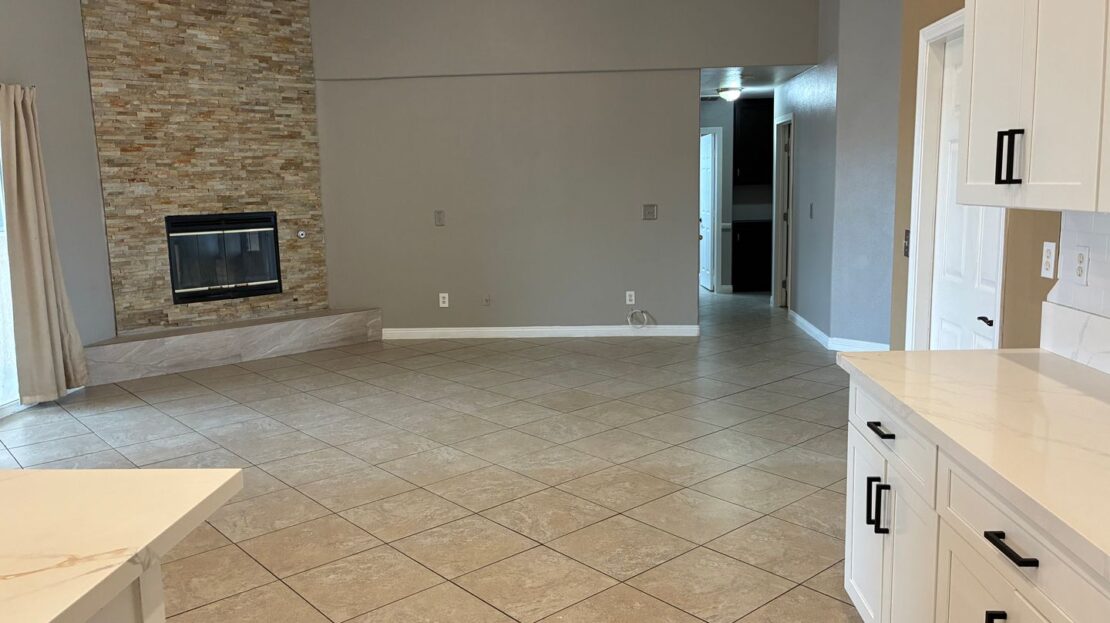 16280 Sultana St - Hesperia - California - 4 bed, 2 bath rental property