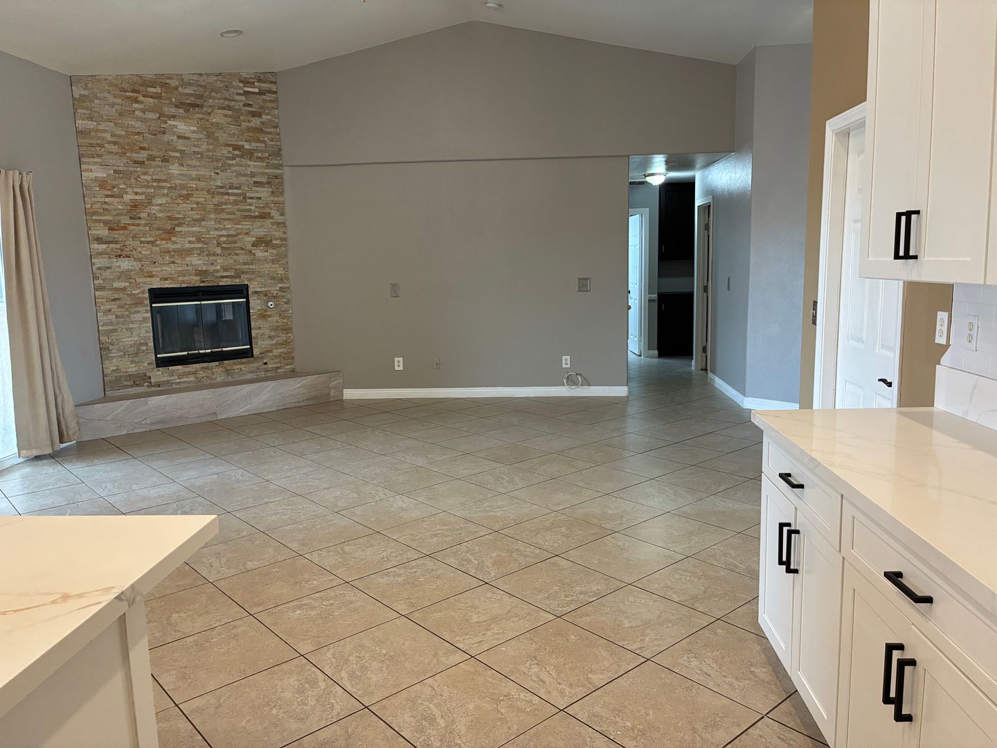 16280 Sultana St - Hesperia - California - 4 bed, 2 bath rental property