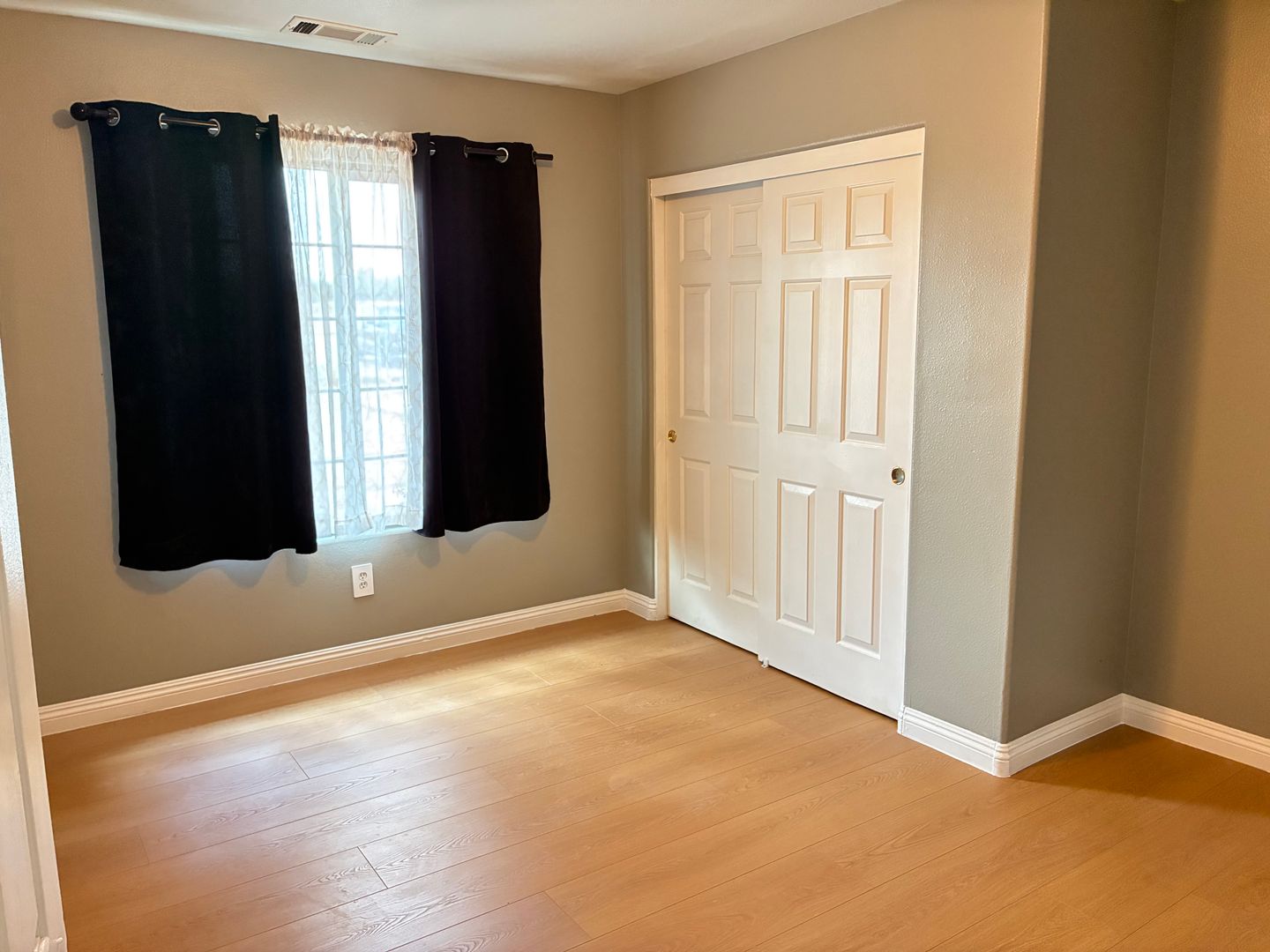 16280 Sultana St - Hesperia - California - 4 bed, 2 bath rental property