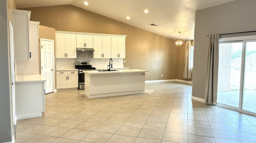 16280 Sultana St - Hesperia - California - 4 bed, 2 bath rental property