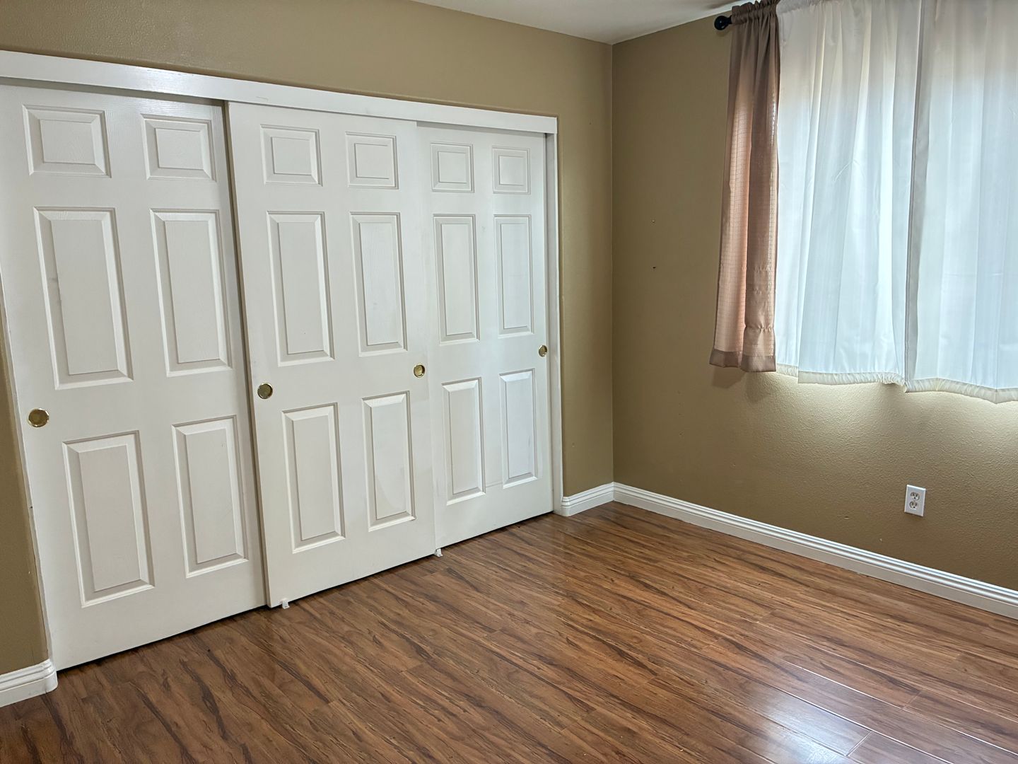 16280 Sultana St - Hesperia - California - 4 bed, 2 bath rental property