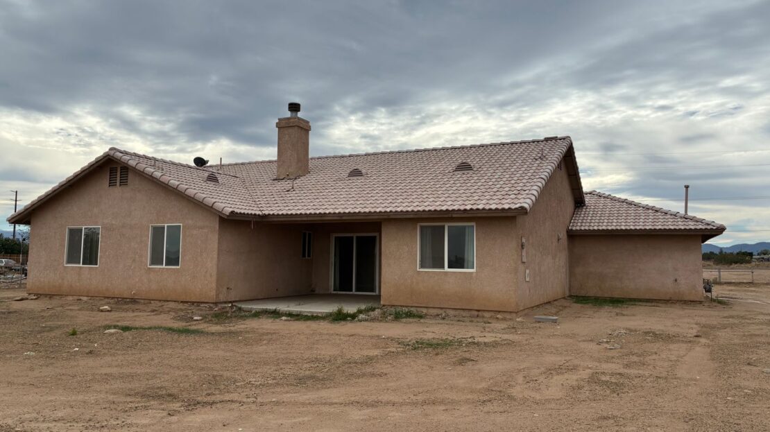 16280 Sultana St - Hesperia - California - 4 bed, 2 bath rental property