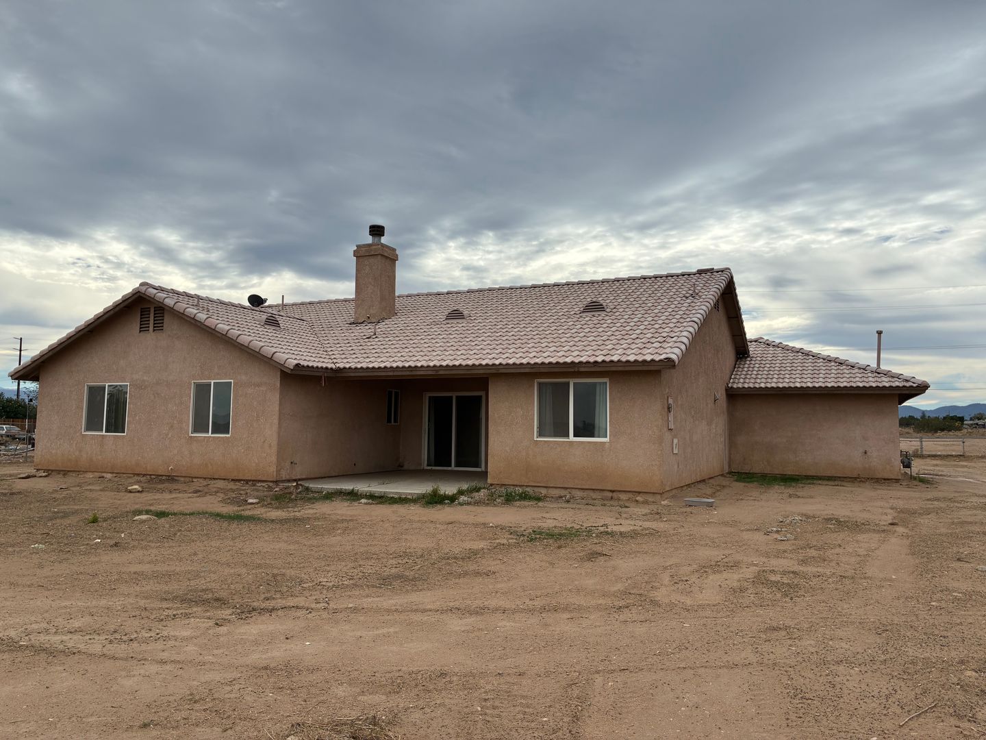 16280 Sultana St - Hesperia - California - 4 bed, 2 bath rental property