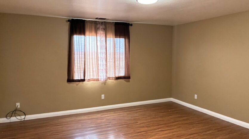 16280 Sultana St - Hesperia - California - 4 bed, 2 bath rental property