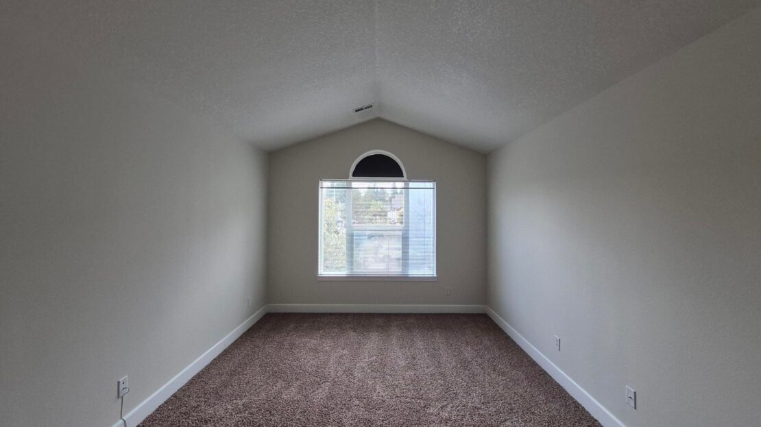 16771 NE Halsey St. - Portland - Oregon - 3 bed, 2.5 bath rental property