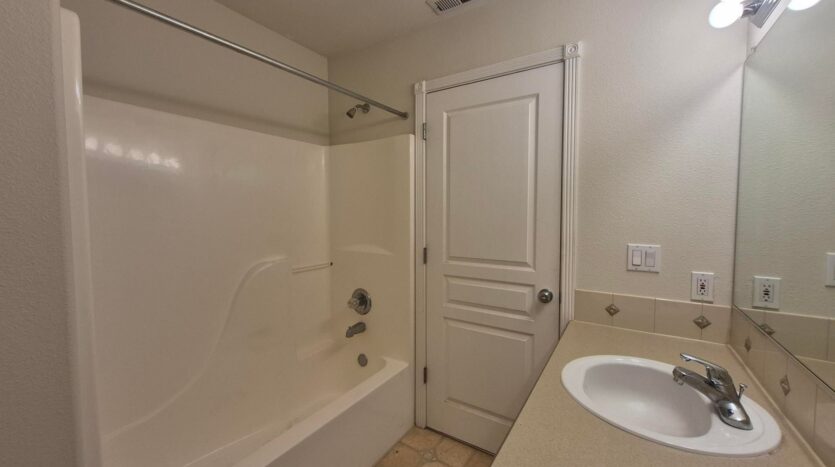 16771 NE Halsey St. - Portland - Oregon - 3 bed, 2.5 bath rental property