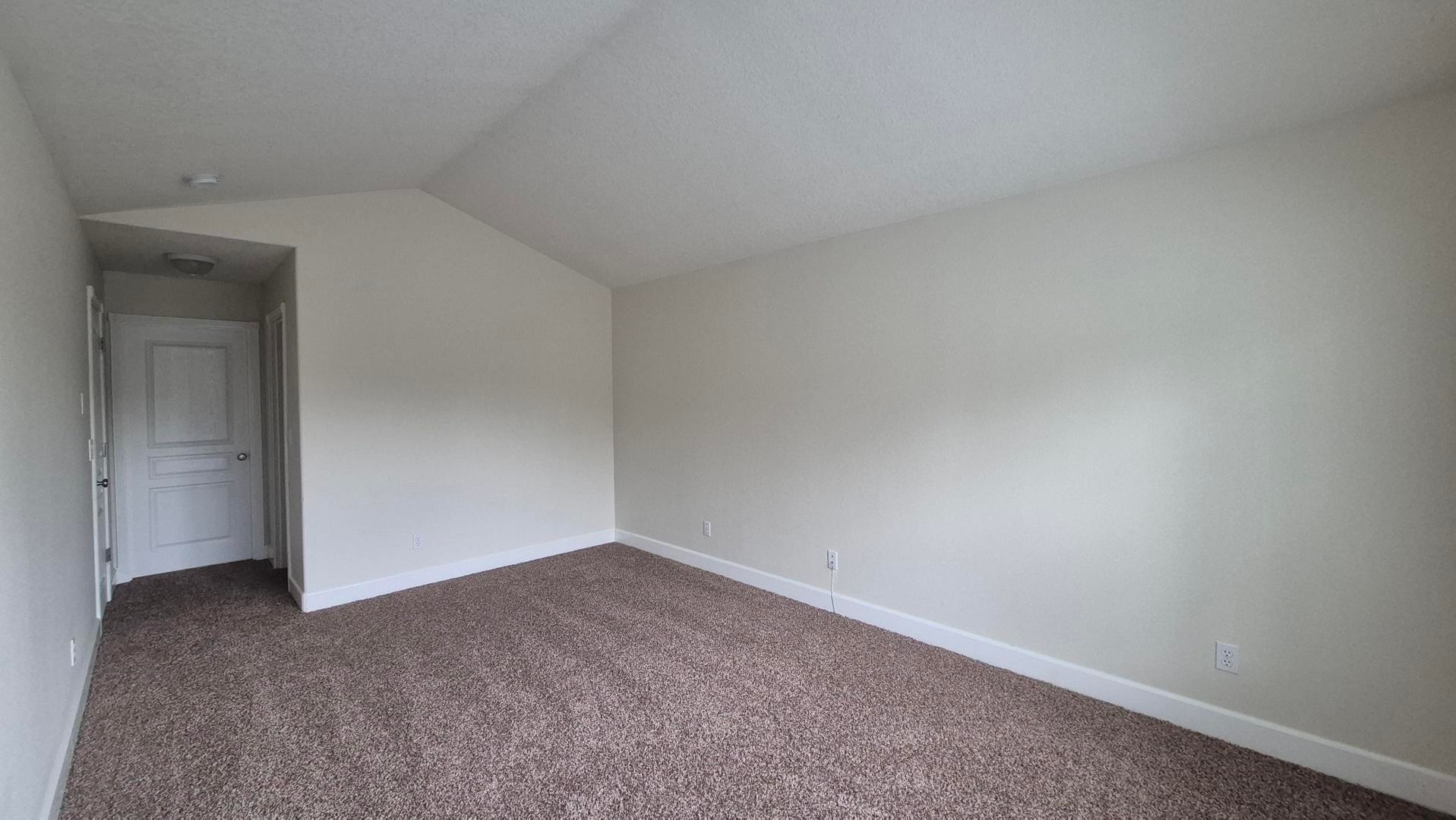 16771 NE Halsey St. - Portland - Oregon - 3 bed, 2.5 bath rental property