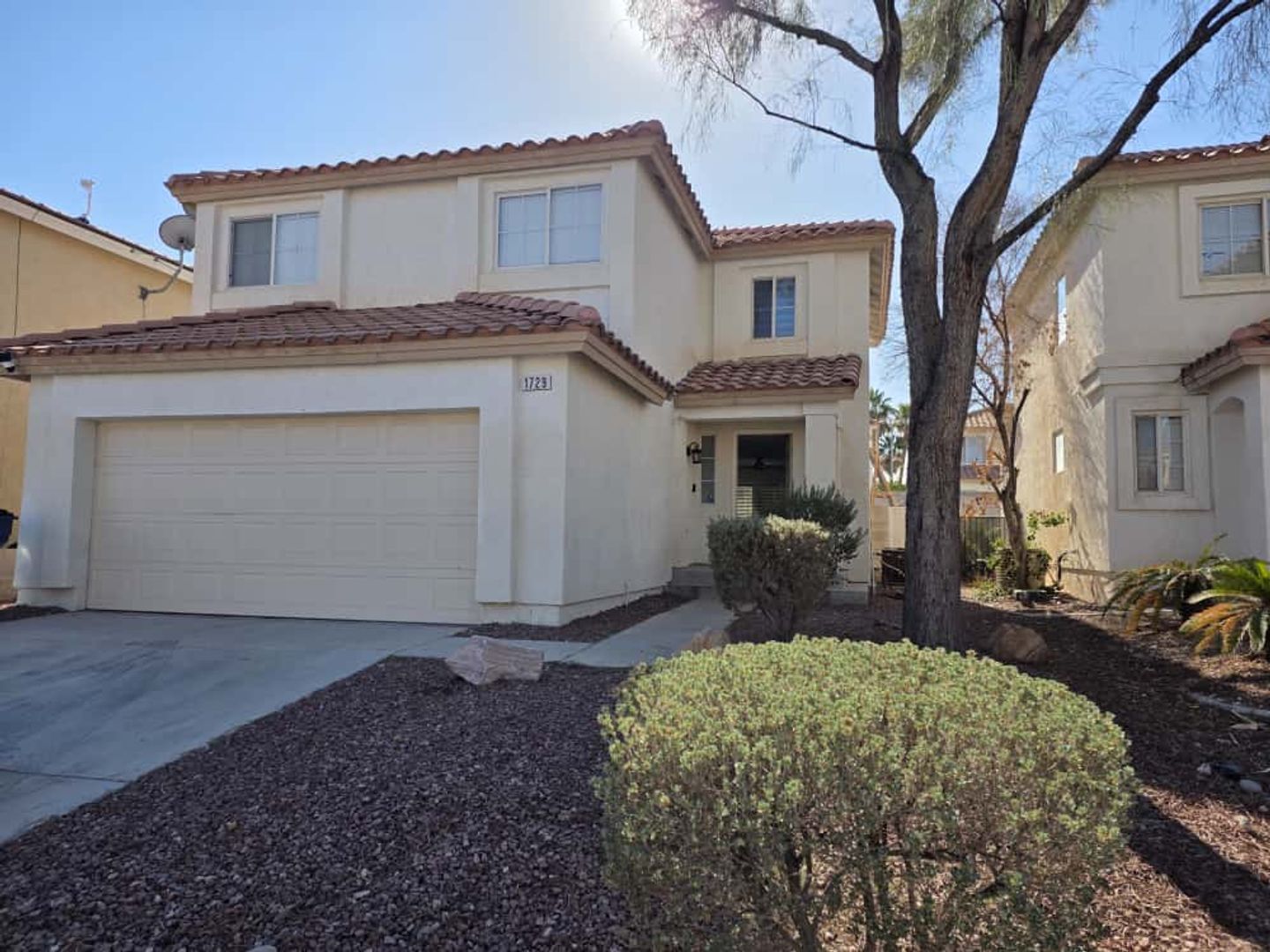 1729 Adobe Frost Court - Las Vegas - Nevada - 3 bed, 2.5 bath rental property