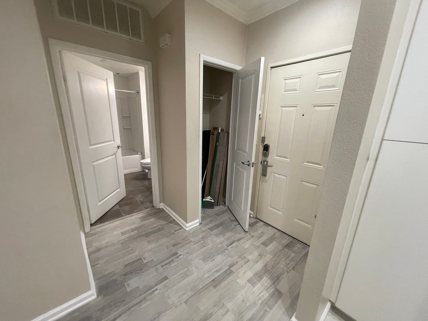 1801 E. Katella Ave Unit 2130 - Anaheim - California - 1 bed, 1 bath rental property