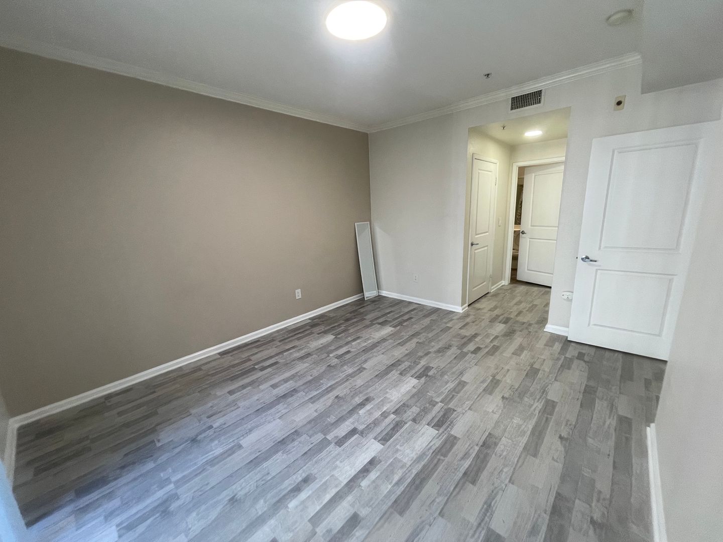 1801 E. Katella Ave Unit 2130 - Anaheim - California - 1 bed, 1 bath rental property