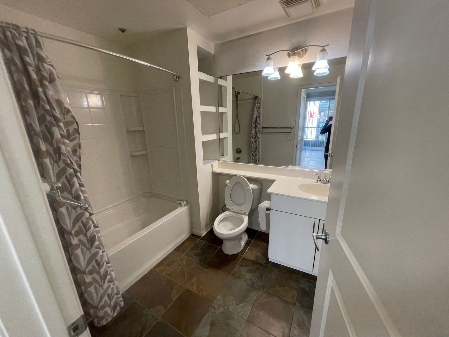 1801 E. Katella Ave Unit 2130 - Anaheim - California - 1 bed, 1 bath rental property