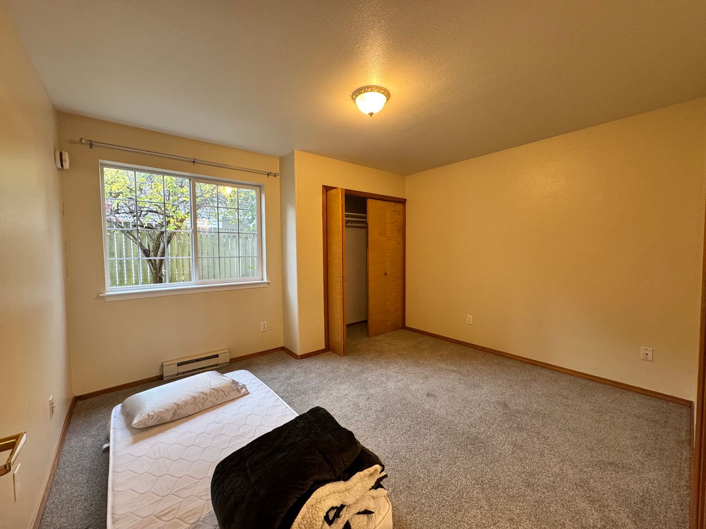 1808 E Sunset Dr #102 - Bellingham - Washington - 2 bed, 1 bath rental property