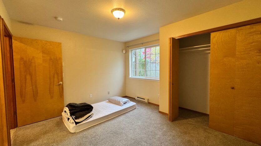 1808 E Sunset Dr #102 - Bellingham - Washington - 2 bed, 1 bath rental property