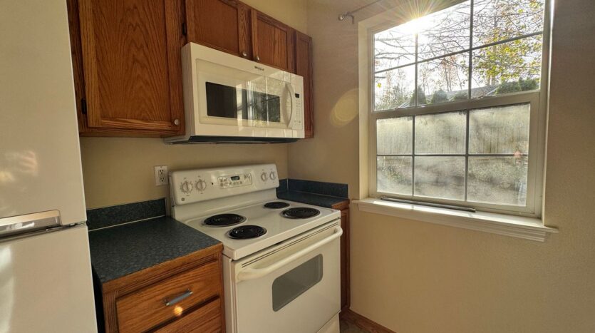 1808 E Sunset Dr #102 - Bellingham - Washington - 2 bed, 1 bath rental property