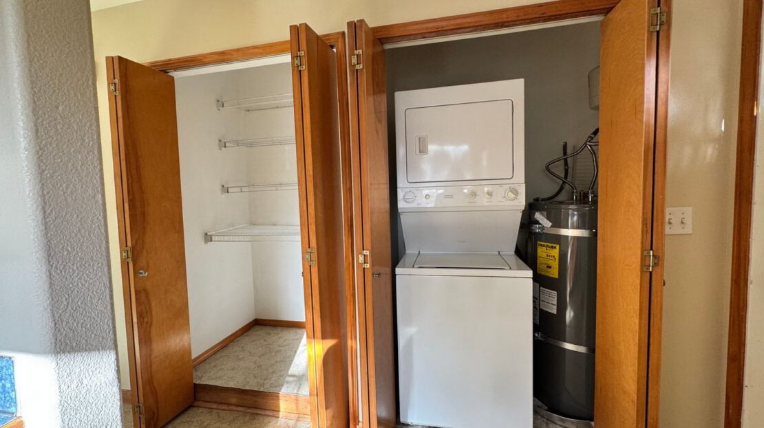 1808 E Sunset Dr #102 - Bellingham - Washington - 2 bed, 1 bath rental property