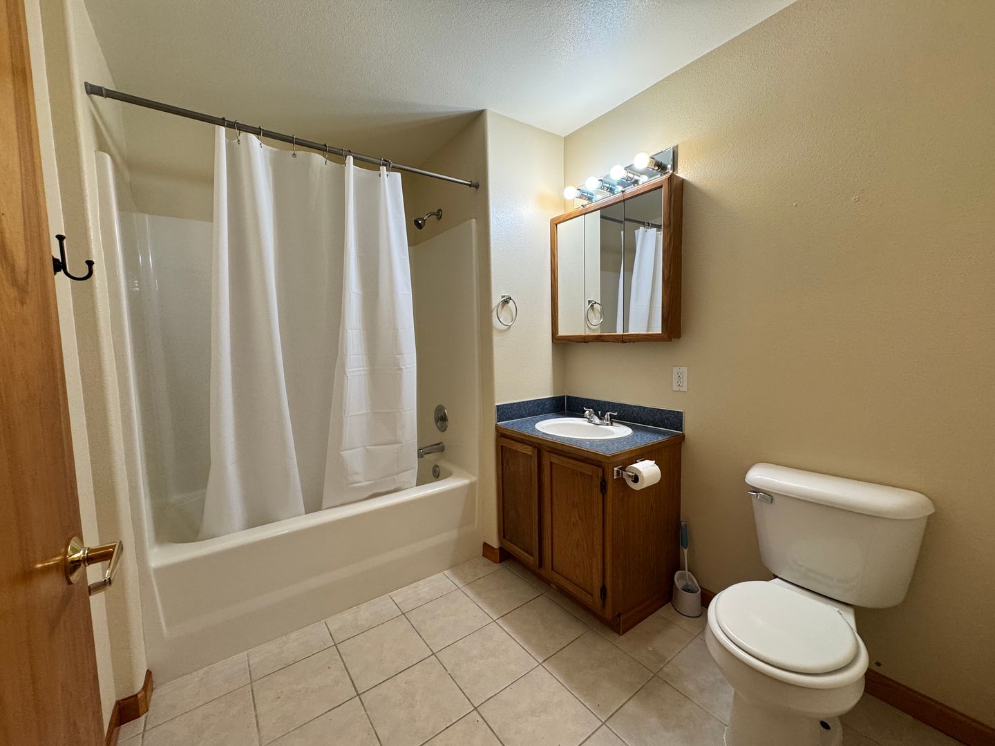1808 E Sunset Dr #102 - Bellingham - Washington - 2 bed, 1 bath rental property
