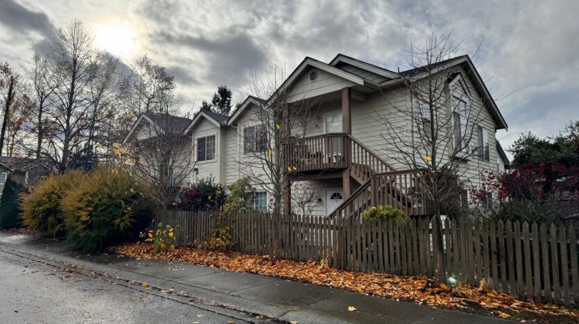 1808 E Sunset Dr #102 - Bellingham - Washington - 2 bed, 1 bath rental property