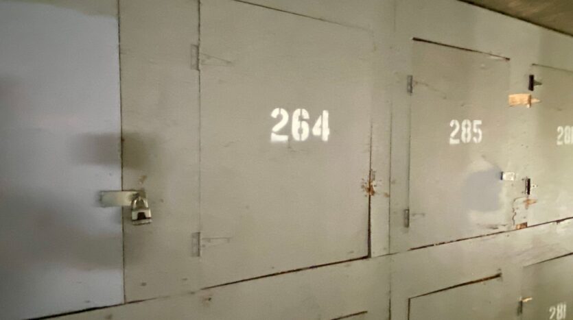 18620 Hatteras St #264 - 264 - Los Angeles - California - 3 bed, 2 bath rental property