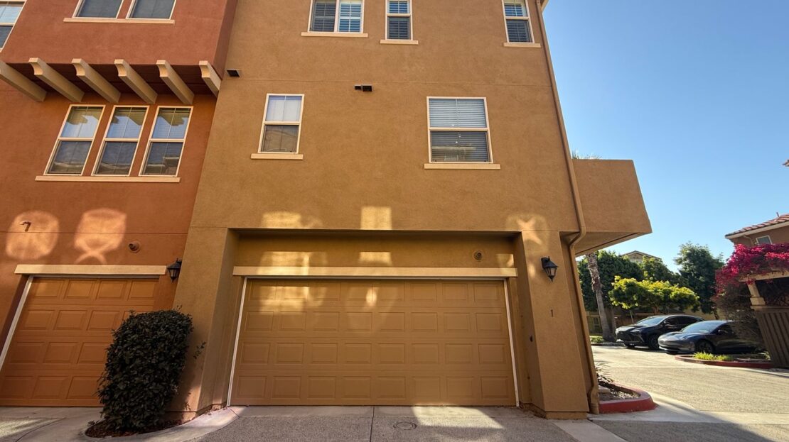 1883 Aquamarine Court #1 - Chula Vista - California - 3 bed, 3 bath rental property