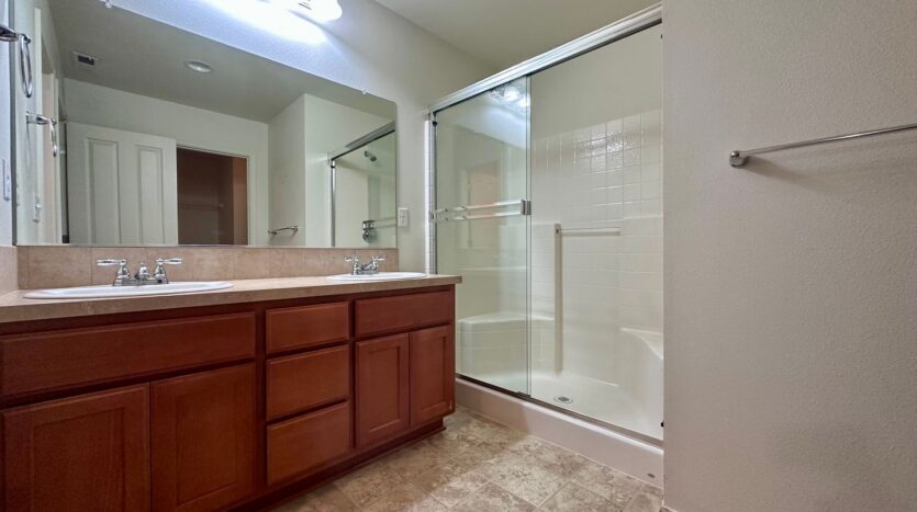 18885 Rose Rd.  - Oregon City - Oregon - 5 bed, 3 bath rental property