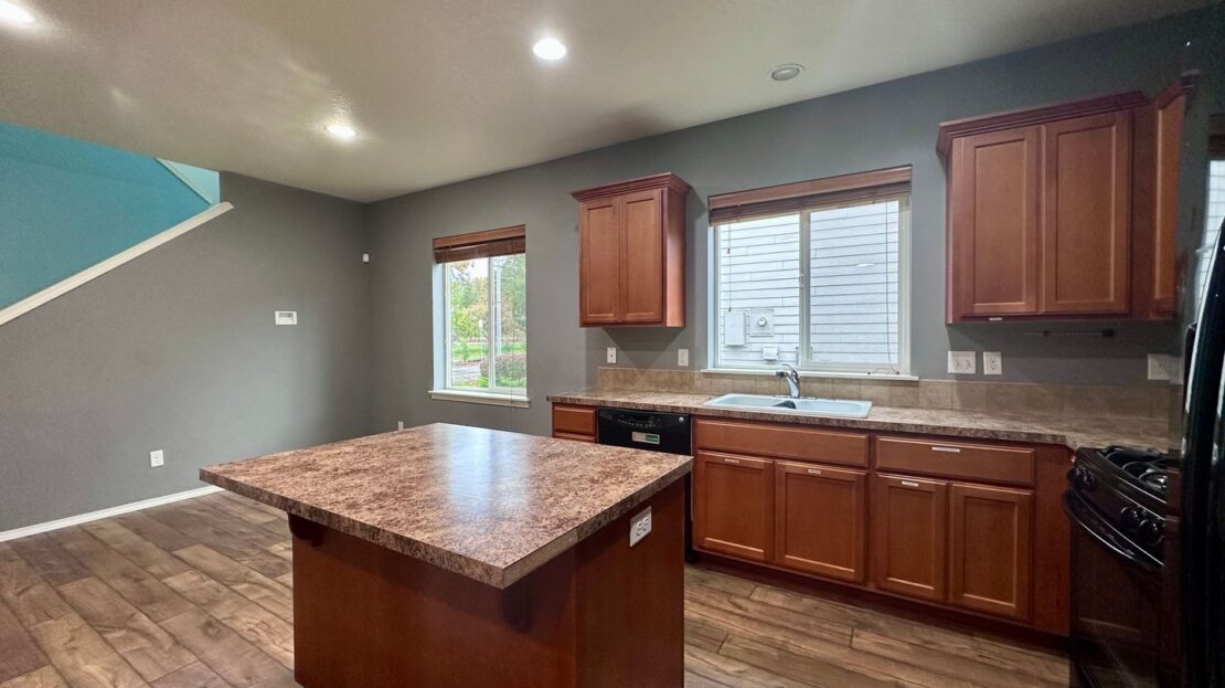 18885 Rose Rd.  - Oregon City - Oregon - 5 bed, 3 bath rental property