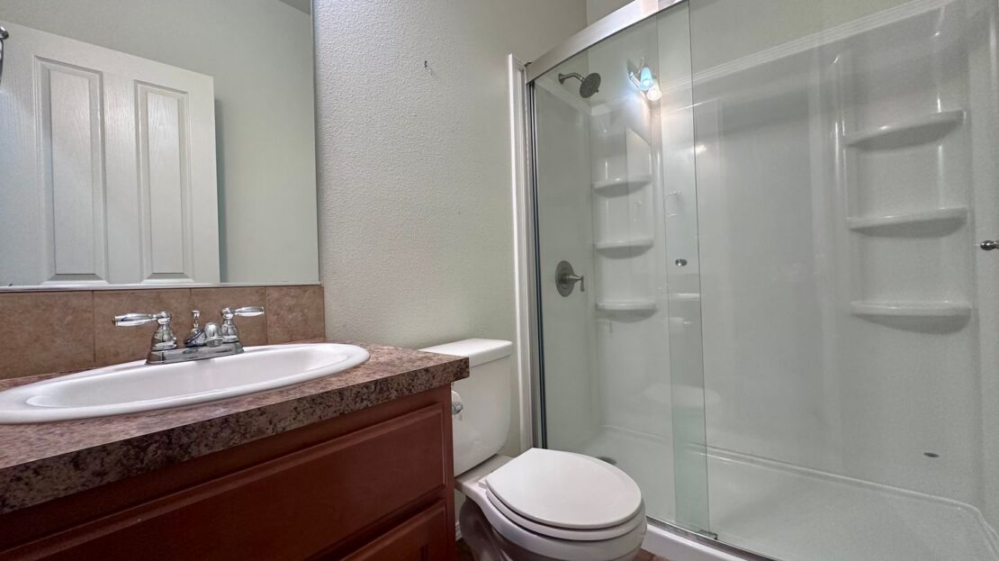 18885 Rose Rd.  - Oregon City - Oregon - 5 bed, 3 bath rental property