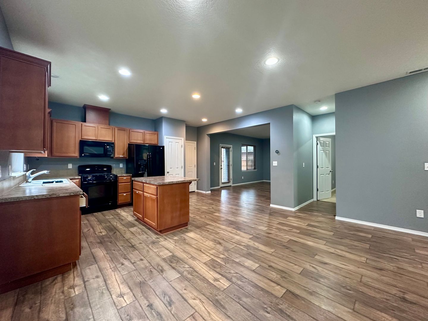 18885 Rose Rd.  - Oregon City - Oregon - 5 bed, 3 bath rental property