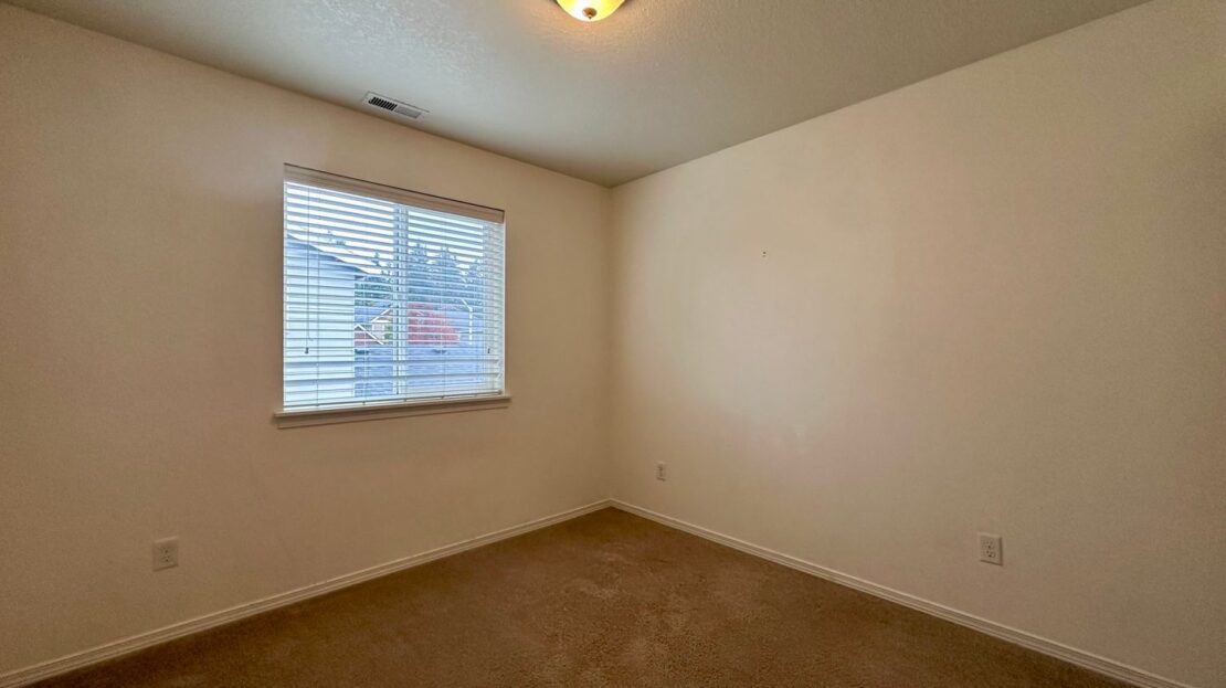 18885 Rose Rd.  - Oregon City - Oregon - 5 bed, 3 bath rental property