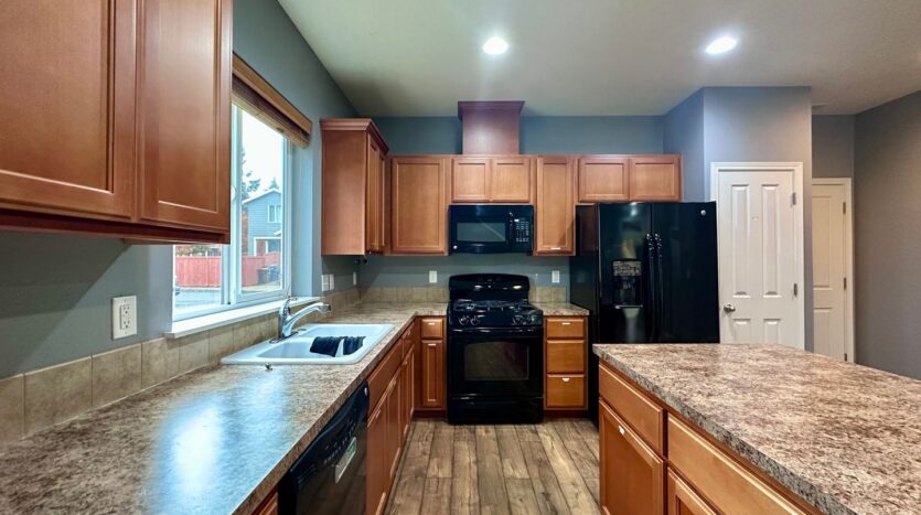 18885 Rose Rd.  - Oregon City - Oregon - 5 bed, 3 bath rental property