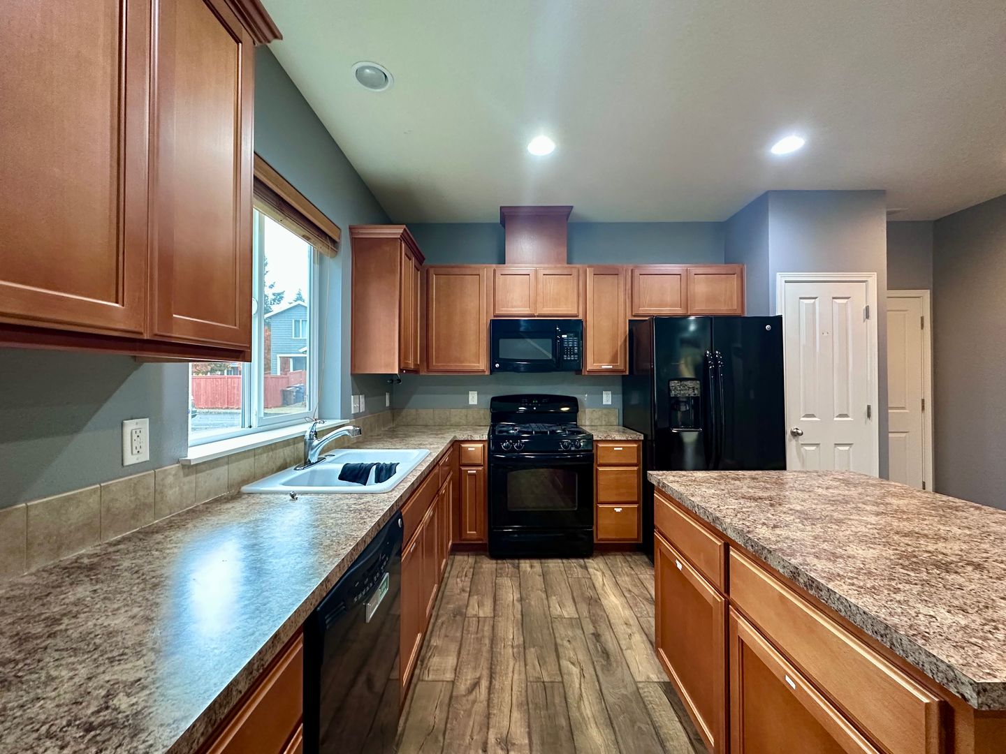 18885 Rose Rd.  - Oregon City - Oregon - 5 bed, 3 bath rental property