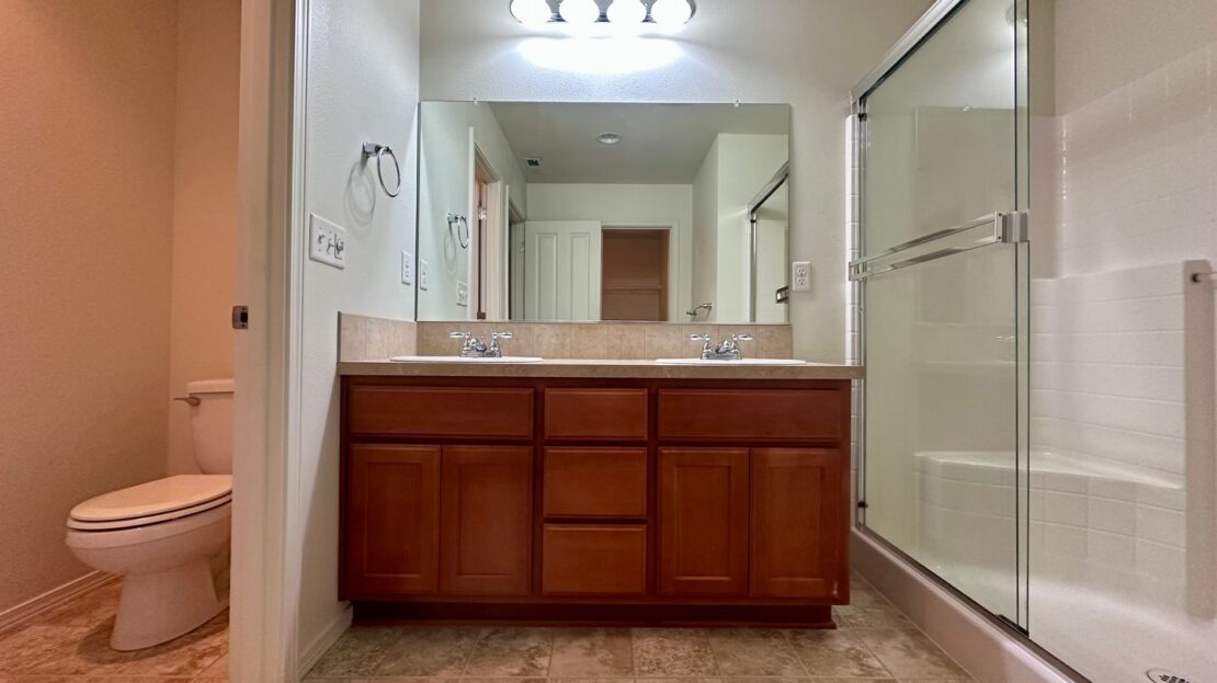 18885 Rose Rd.  - Oregon City - Oregon - 5 bed, 3 bath rental property