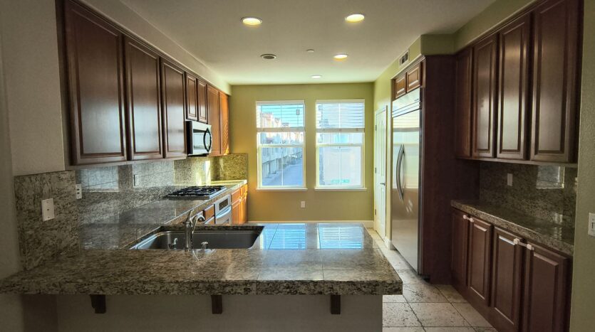 190 Alvarez Comm - Milpitas - California - 3 bed, 3 bath rental property