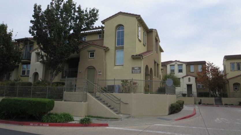 190 Alvarez Comm - Milpitas - California - 3 bed, 3 bath rental property