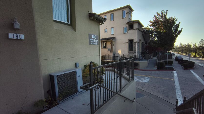 190 Alvarez Comm - Milpitas - California - 3 bed, 3 bath rental property