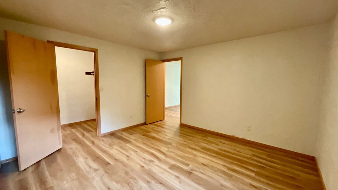 1907 37th St - Everett - Washington - 1 bed, 1 bath rental property