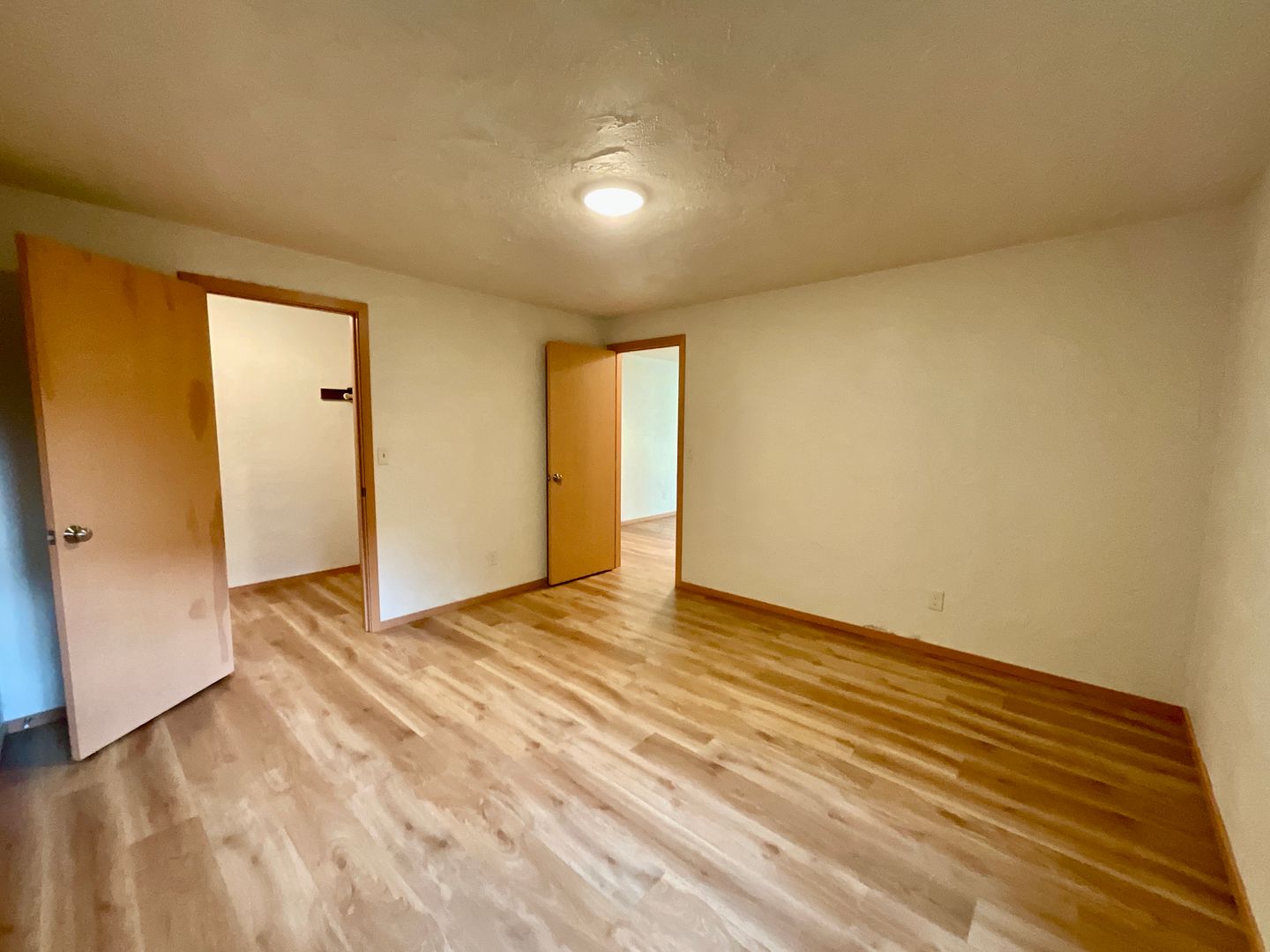 1907 37th St - Everett - Washington - 1 bed, 1 bath rental property