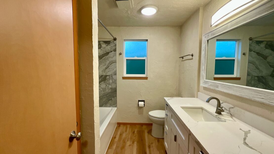 1907 37th St - Everett - Washington - 1 bed, 1 bath rental property