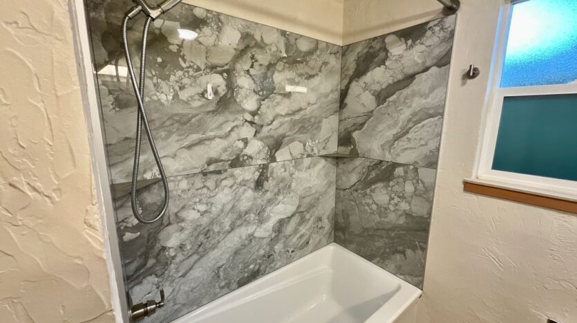 1907 37th St - Everett - Washington - 1 bed, 1 bath rental property