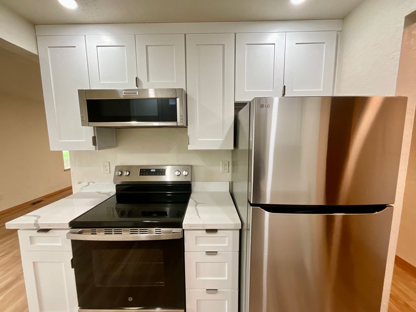 1907 37th St - Everett - Washington - 1 bed, 1 bath rental property