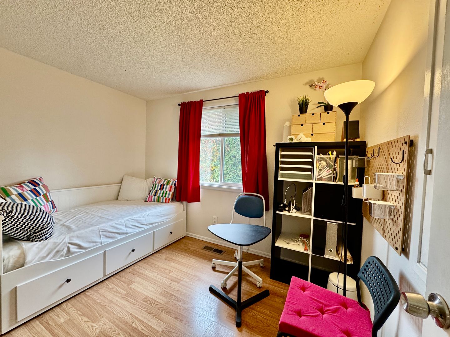 19422 141st Ave SE - Renton - Washington - 4 bed, 2 bath rental property