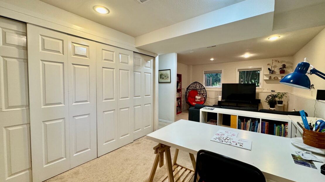 19422 141st Ave SE - Renton - Washington - 4 bed, 2 bath rental property