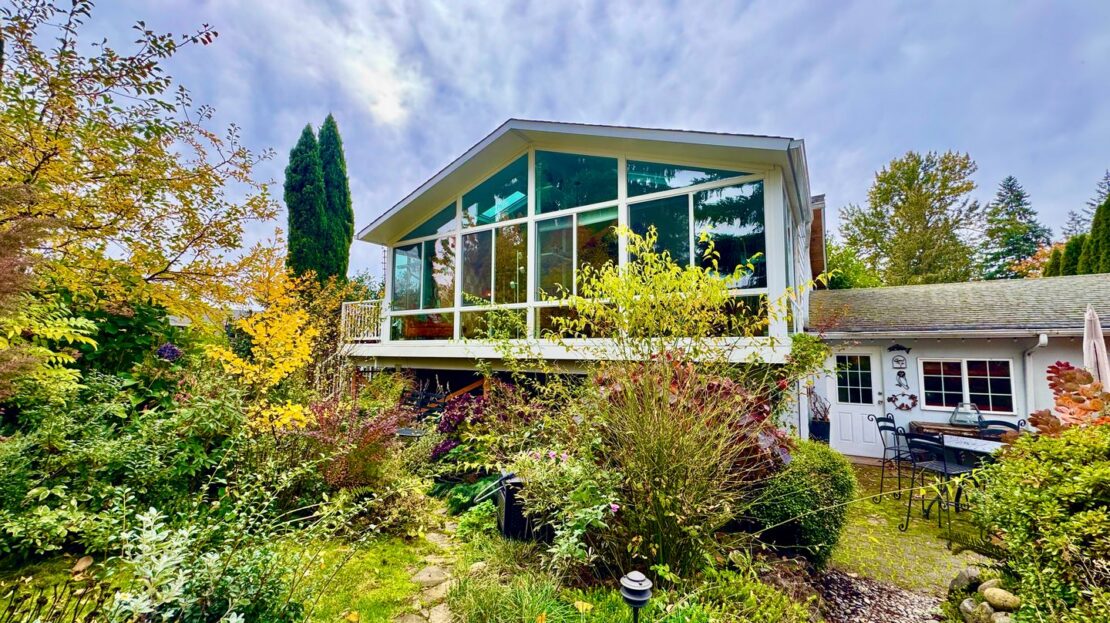 19422 141st Ave SE - Renton - Washington - 4 bed, 2 bath rental property