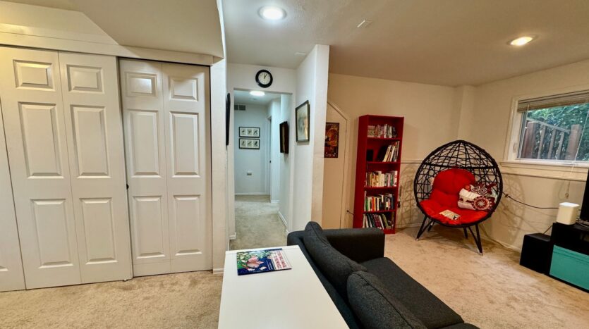 19422 141st Ave SE - Renton - Washington - 4 bed, 2 bath rental property