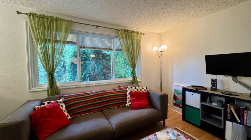 19422 141st Ave SE - Renton - Washington - 4 bed, 2 bath rental property