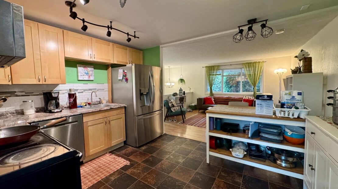 19422 141st Ave SE - Renton - Washington - 4 bed, 2 bath rental property