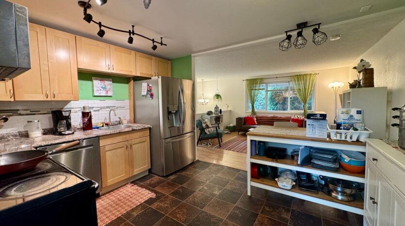 19422 141st Ave SE - Renton - Washington - 4 bed, 2 bath rental property