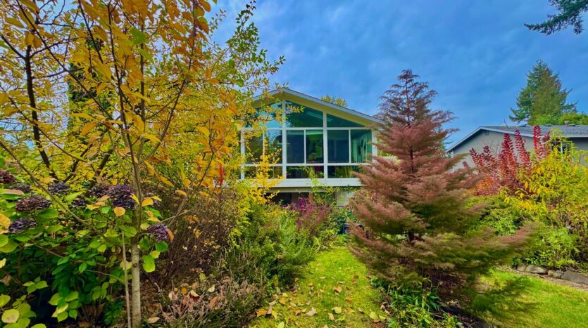 19422 141st Ave SE - Renton - Washington - 4 bed, 2 bath rental property