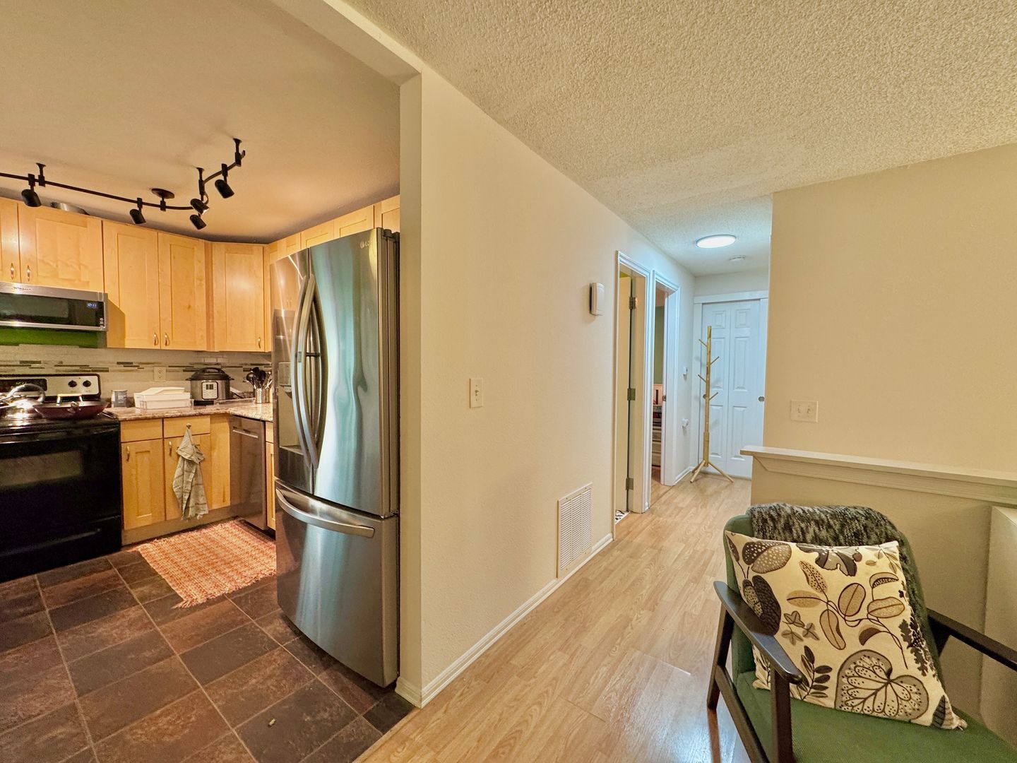 19422 141st Ave SE - Renton - Washington - 4 bed, 2 bath rental property