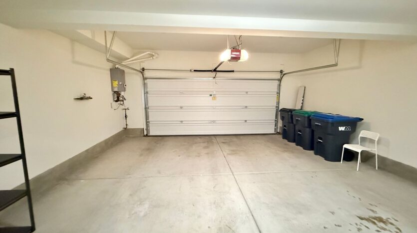 197 Elkhorn - Irvine - California - 3 bed, 3.5 bath rental property